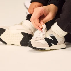 327 New-B Hook and Loop Shoes Size 4-10