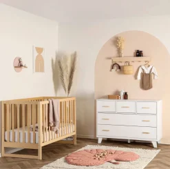 Austin 3-In-1 Convertible Crib - Natural