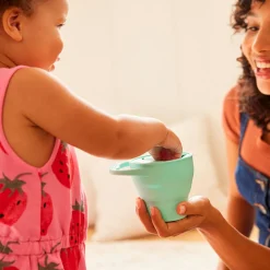 C’est Silicone!™ Snack Catcher with Lid - Mint