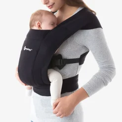 Embrace Cozy Newborn Carrier - Pure Black