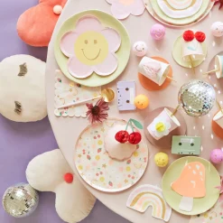 Happy Icons Dinner Plates (8)