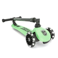 Highwaykick 3 Led Scooter - Kiwi