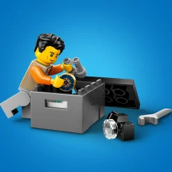 LEGO® City Off-Road 4x4 Mountain Truck