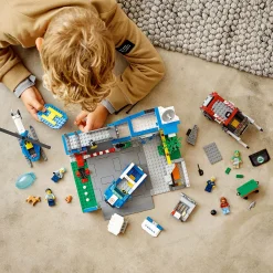 LEGO® City Police Station