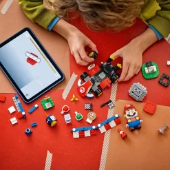 LEGO® Super Mario™: Mario Kart™ – Interactive LEGO® Mario™ & Standard Kart