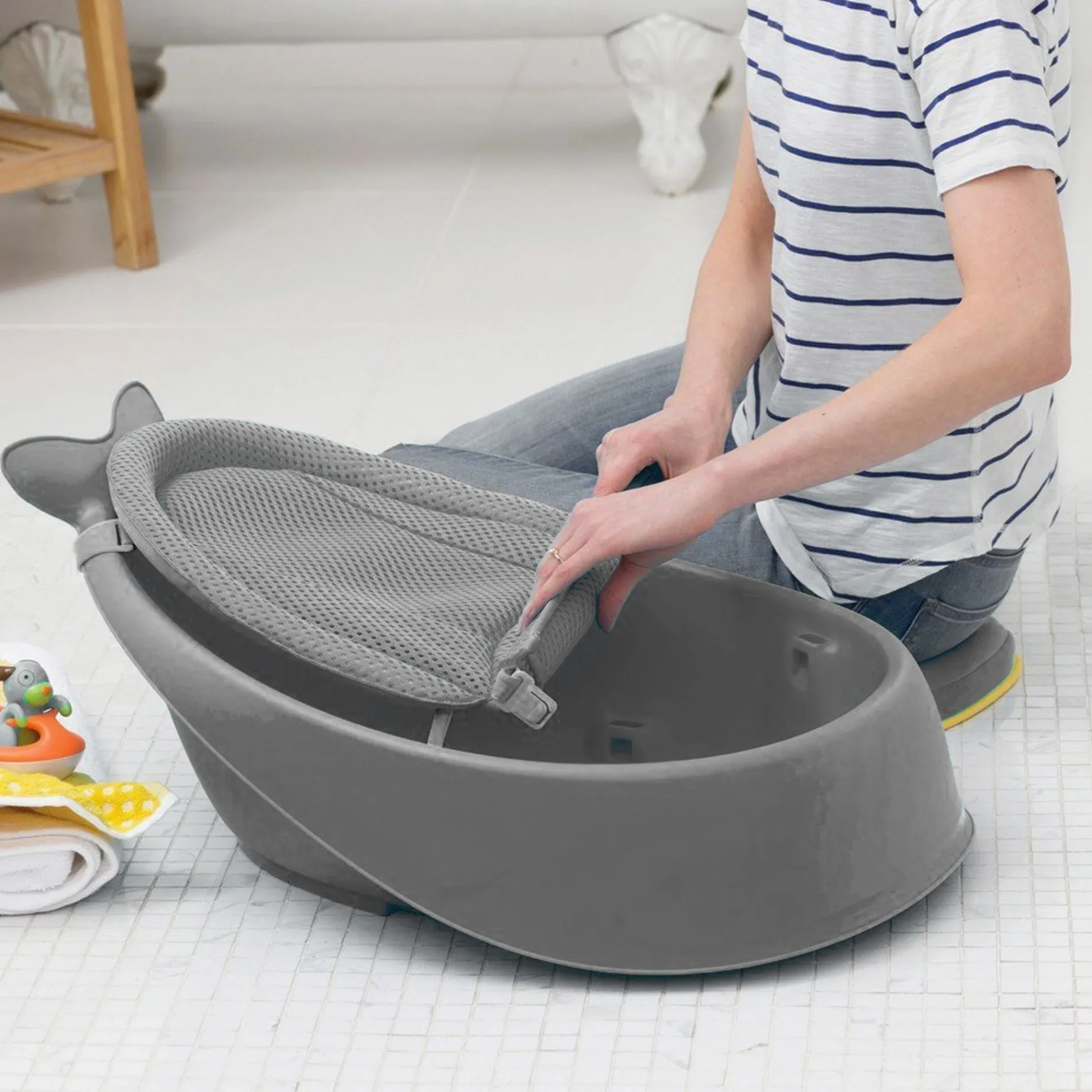 Moby Smart Sling 3-Stage Tub - Gray