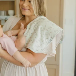 Natalie Flower Burp Cloths Set