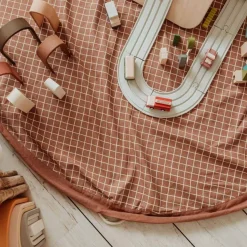 Organic Grid Brown Storage Bag