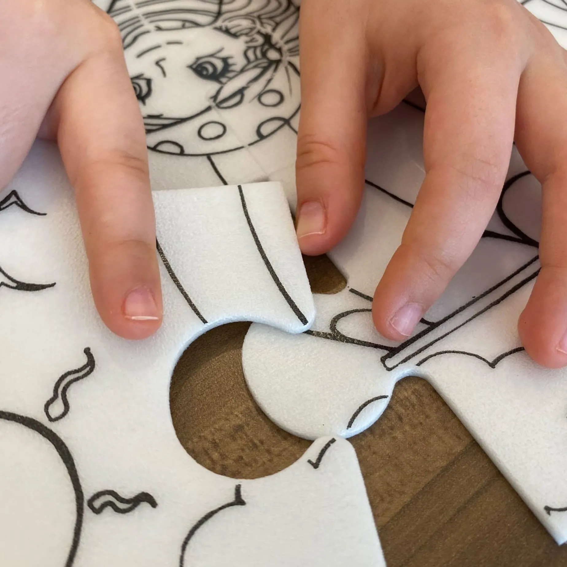 Puzzle Set to Color with Washable Markers - Pirates