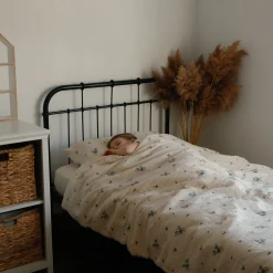 Quilted Comforter & Pillowcase - Muslin Blueberry