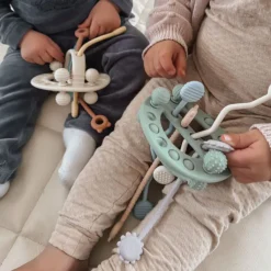 Space Pull Toy - Light Spring