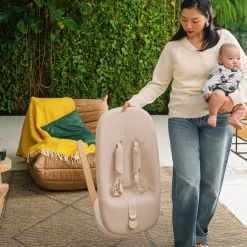 Stokke® Yoga™ Bouncer - Light Sand