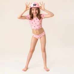 Strawberries Cap 2-8