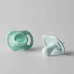 Ultra-Light Stayput Pacifier 0-6 Months