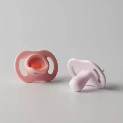 Ultra-Light Stayput Pacifier 0-6 Months