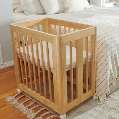 Yuzu 8-in-1 Convertible Crib - Natural